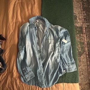Old Navy Light Blue Button Down Shirt